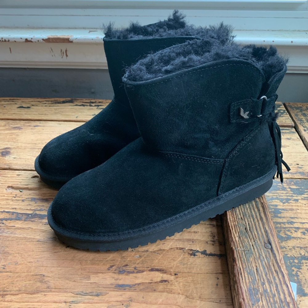 Koolaburra boots black Style -Jaelyn mini size 8 Women’s